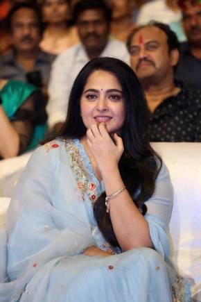 Actress Anushka Shetty Hit Movie Pre Release Function Stills