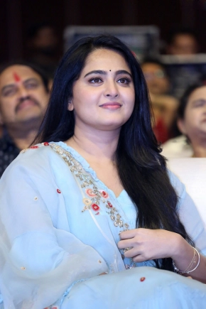 Actress Anushka Shetty Hit Movie Pre Release Function Stills