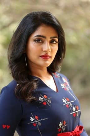 Actress Eesha Rebba Photos