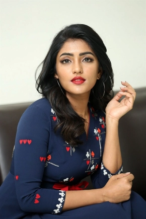 Actress Eesha Rebba Photos