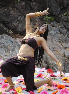 Actress Haripriya Hot Stills