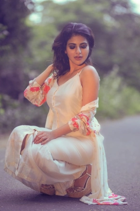 Actress Iswarya Menon Looks Hot In Latest Photoshoot