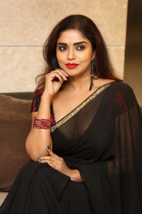 Actress Karunya Chowdary In Black Saree Sexy Stills