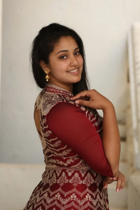 Actress Katragadda Himansee Chowdary Photos