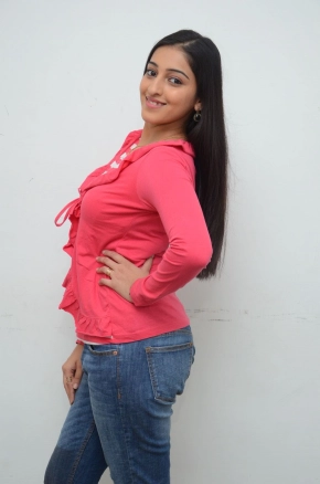 Actress Mouryani Glam Photos