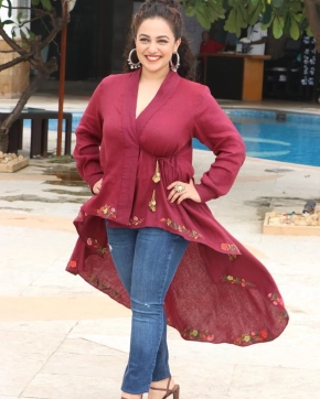 Actress Nithya Menen Stills