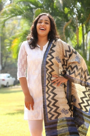 Actress Nithya Menon Photo Gallery Movie Stills Hd Photos