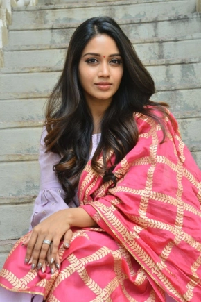 Actress Nivetha Pethuraj Photos