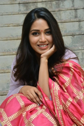 Actress Nivetha Pethuraj Photos