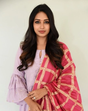 Actress Nivetha Pethuraj Photos