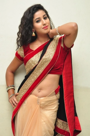 Actress Pavani Reddy In Saree Hot Stills