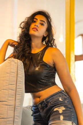 Actress Pranathy Sharma Hot Stills