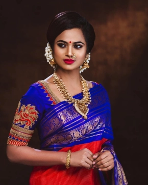 Actress Ramya Pandian Saree Stills