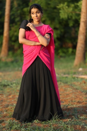 Actress Rashmi Half Saree Photos