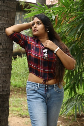 Actress Reeya Harini Hot Stills Maggy Movie