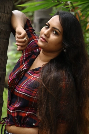 Actress Reeya Harini Hot Stills Maggy Movie