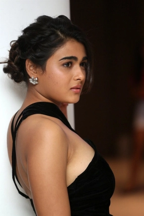 Actress Shalini Pandey In Black Dress Sexy Photoshoot