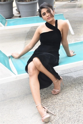 Actress Shalini Pandey In Black Dress Sexy Photoshoot