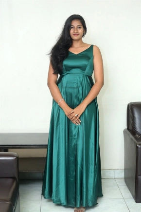 Actress Siri Chandana Krishnan Photos