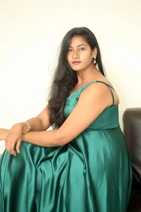 Actress Siri Chandana Krishnan Photos