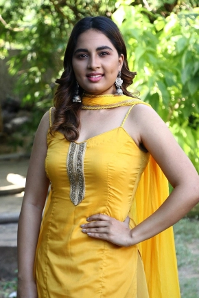 Actress Srushti Dange In Yellow Dress Stills