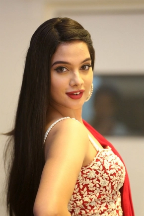 Actress Tanya Hope Hot Stills