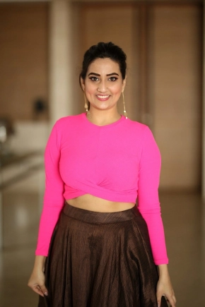 Anchor Manjusha Rampalli Hot New Stills