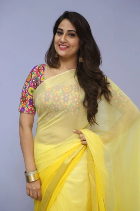 Anchor Manjusha Rampalli In Yellow Saree Photo Gallery