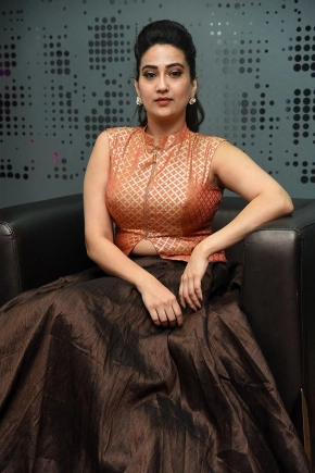 Anchor Manjusha Rampalli Hot Stills