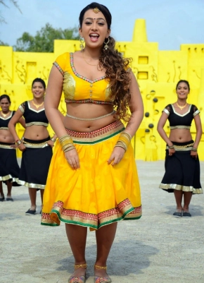 Ester Noronha Movie Stills