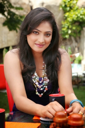 Haripriya New Hot Stills