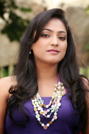 Haripriya New Hot Stills