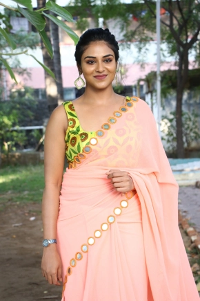 Indhuja Ravichandran In Saree Photos