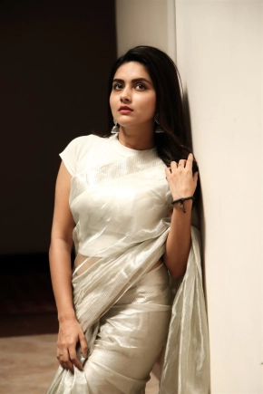 Mahima Nambiar 46 Photos