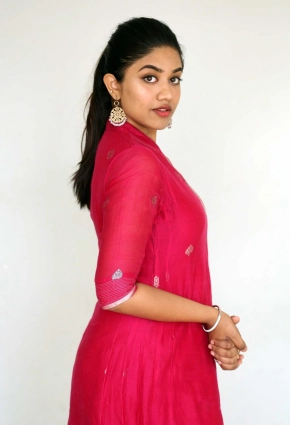 Malavika Satheesan Photo Gallery