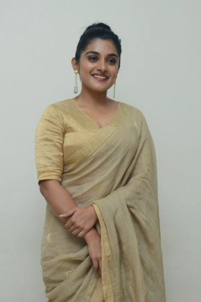 Nivetha Thomas Hot In Saree