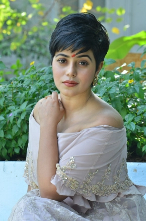 Poorna Actress Instagram Photos Poorna Latest Photos Hd