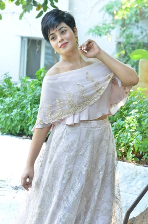 Poorna Actress Instagram Photos Poorna Latest Photos Hd