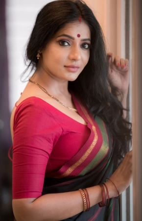 Reshma Pasupuleti In Red Saree Photos