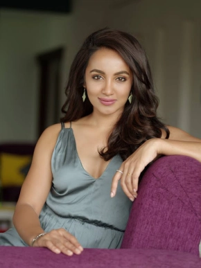 Tejaswi Madivada Twitter Photos Instagram Photos Hot Stills