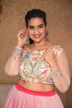 Telugu Anchor Manjusha Cute Stills